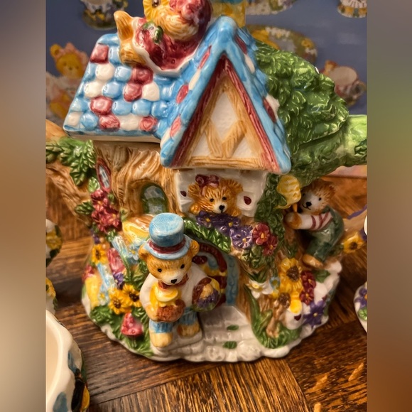 Vintage 1996 Hand-painted Children’s Teddy Bear Tea set 12-Pieces - Picture 14 of 15